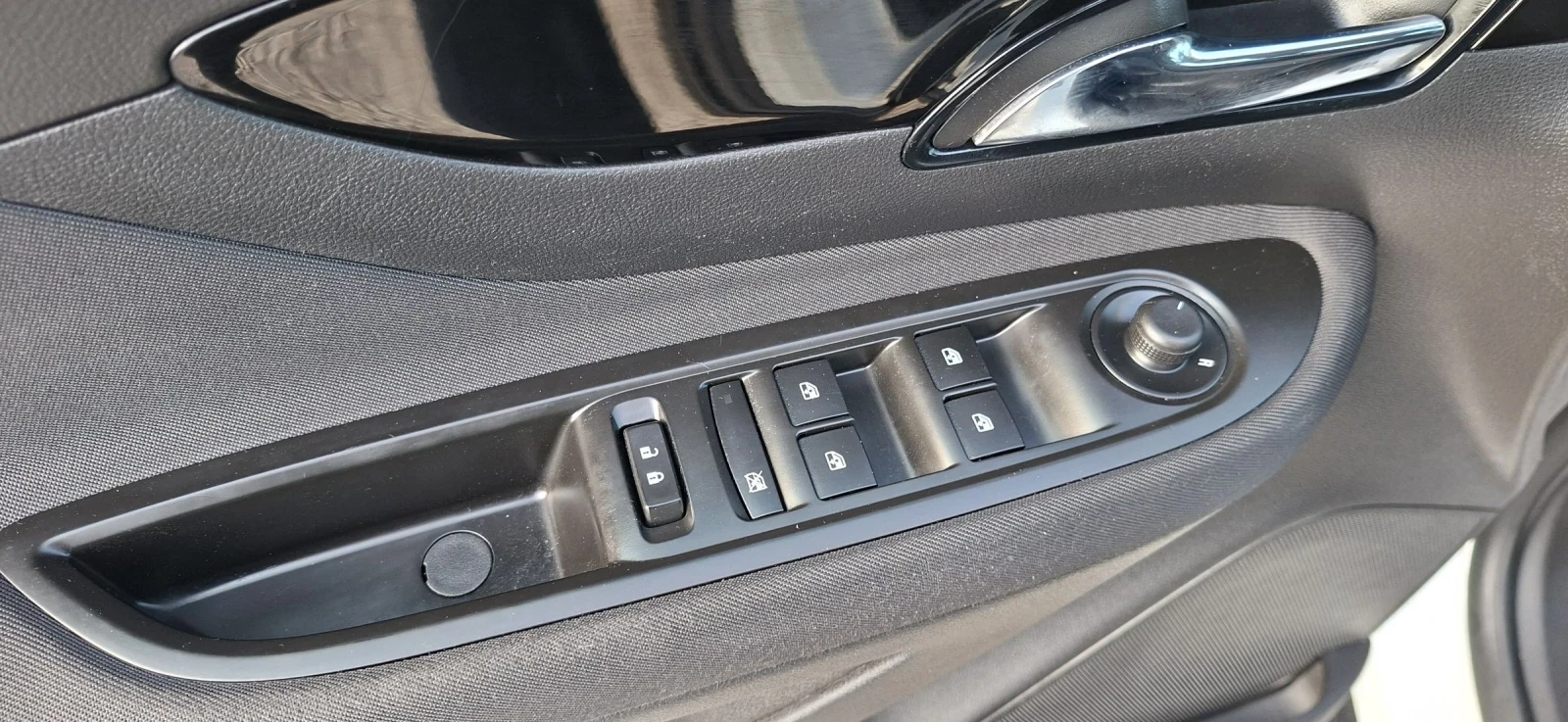 Opel Mokka X 1, 4 БЕНЗИН/ГАЗ, снимка 8 - Автомобили и джипове - 54592625