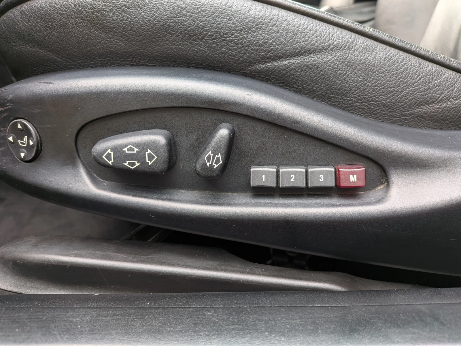 BMW 330, снимка 7 - Автомобили и джипове - 54772061
