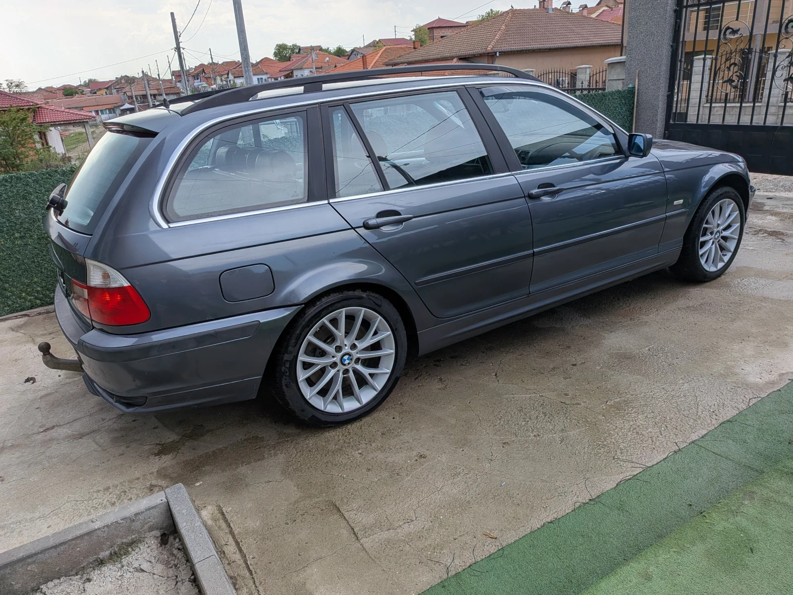 BMW 330, снимка 4 - Автомобили и джипове - 54772061