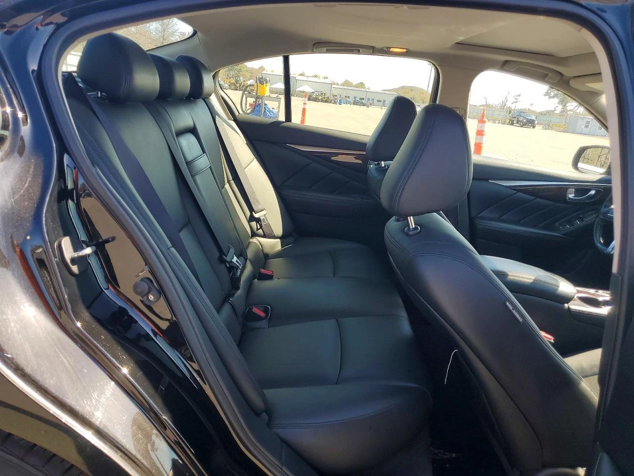 Infiniti Q50 3.0T LUXE | Mobile.bg � ����������� 10