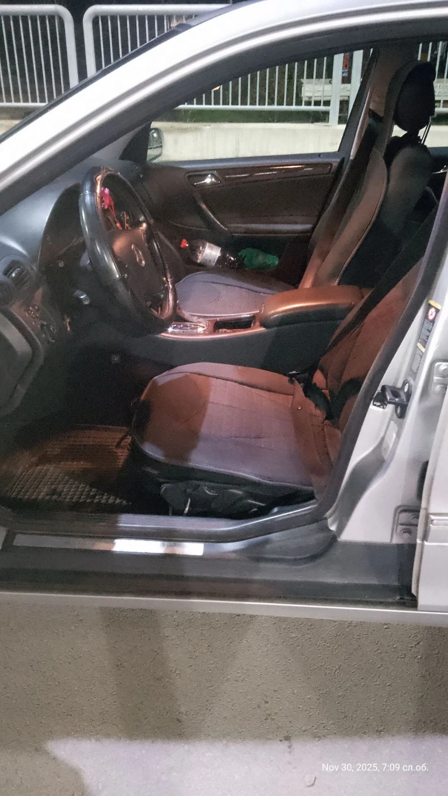 Mercedes-Benz C 180, снимка 6 - Автомобили и джипове - 54991122