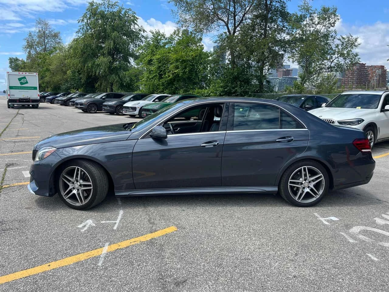 Mercedes-Benz E 400 * CARFAX * ЦЕНА ДО БГ, снимка 2 - Автомобили и джипове - 55211593