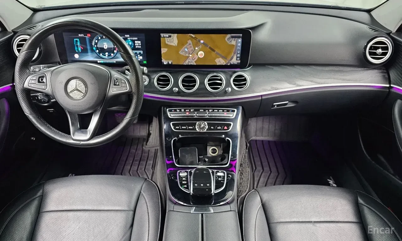 Mercedes-Benz E 300 ОБДУХВАНЕ* 360КАМЕРА* ХЕДЪП* МЪРТВА* ТОЧКА* , снимка 8 - Автомобили и джипове - 55695566
