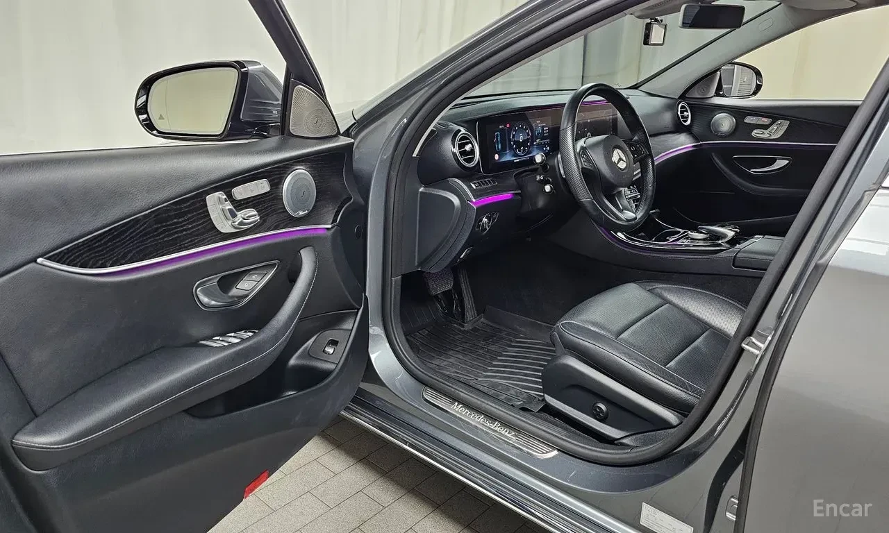 Mercedes-Benz E 300 ОБДУХВАНЕ* 360КАМЕРА* ХЕДЪП* МЪРТВА* ТОЧКА* , снимка 6 - Автомобили и джипове - 55695566