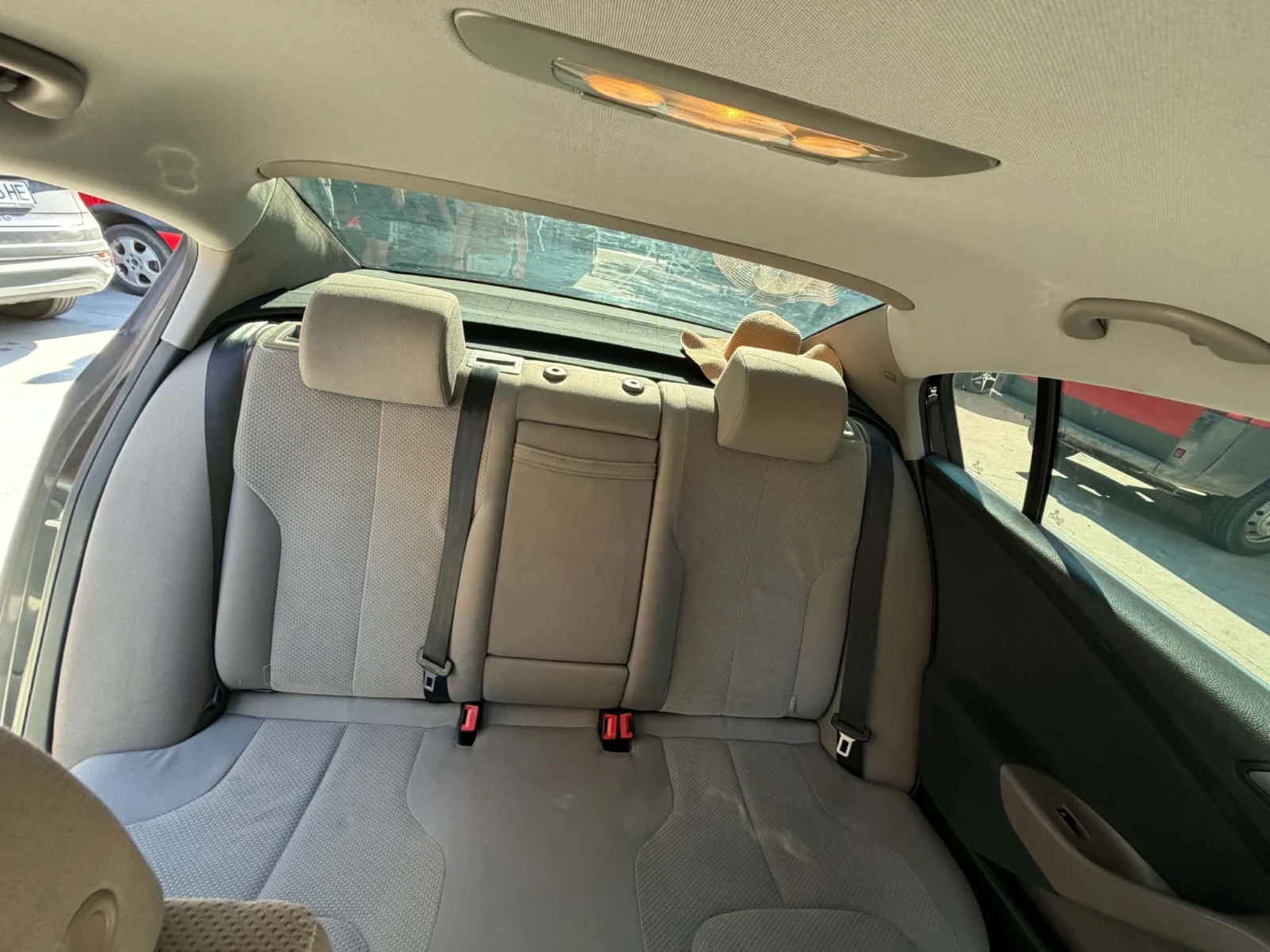 VW Passat, снимка 8 - Автомобили и джипове - 55710260