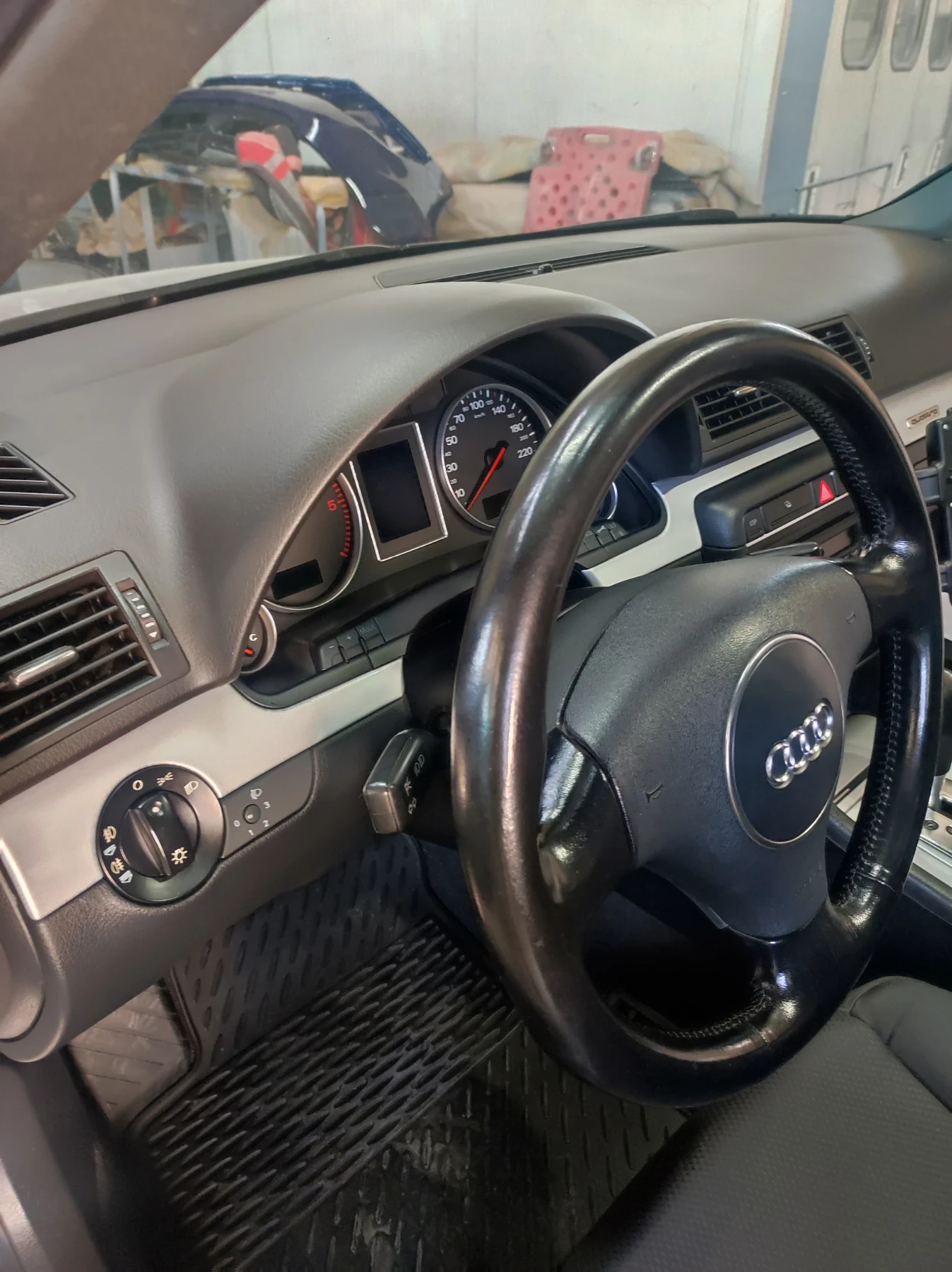 Audi A4, снимка 9 - Автомобили и джипове - 55743699
