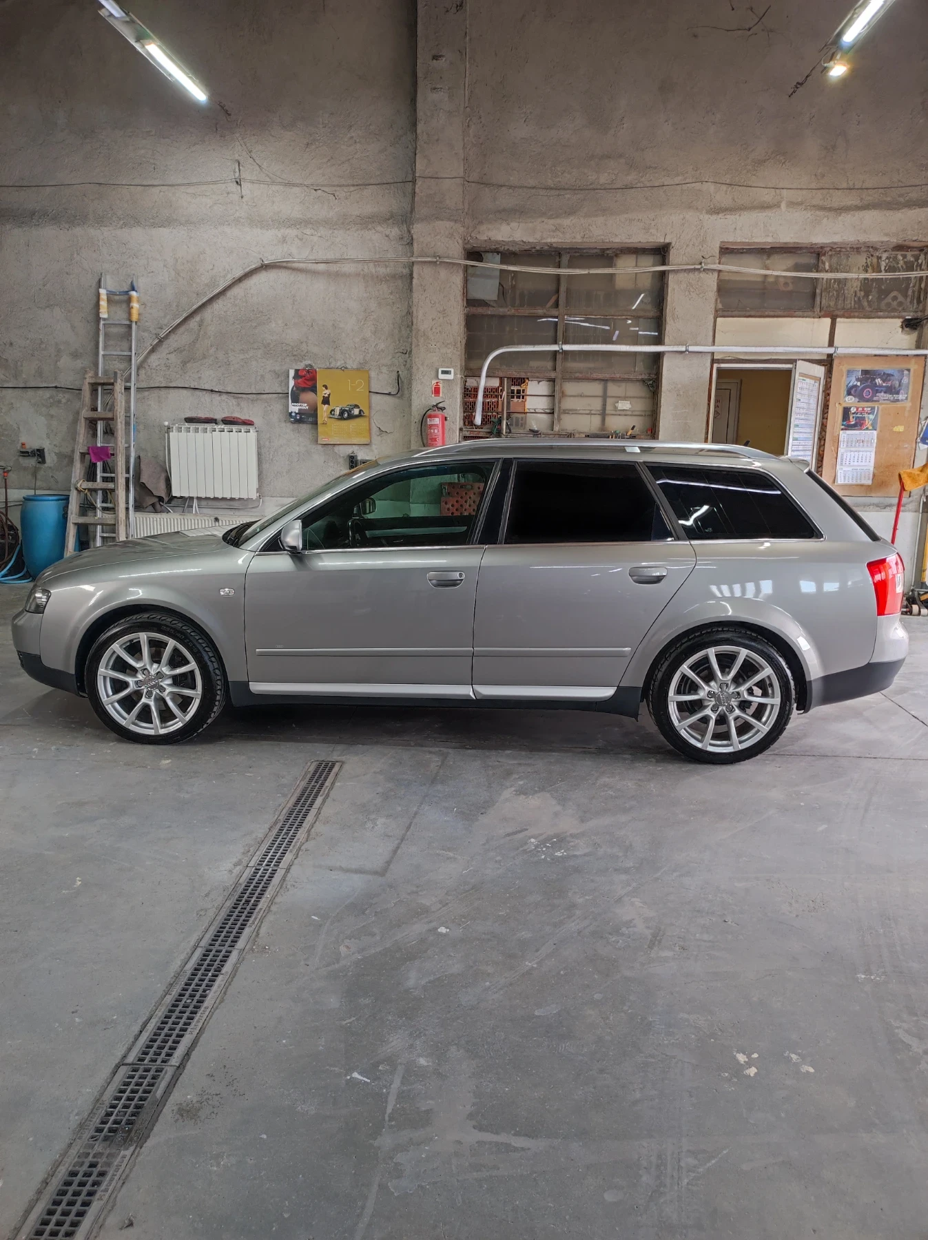 Audi A4, снимка 4 - Автомобили и джипове - 55743699