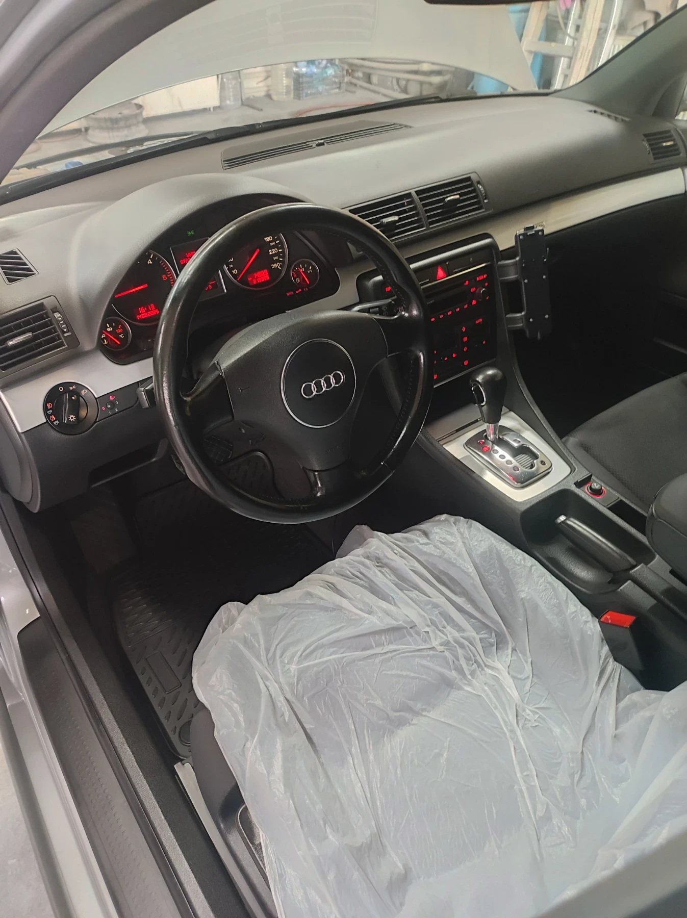 Audi A4, снимка 10 - Автомобили и джипове - 55743699