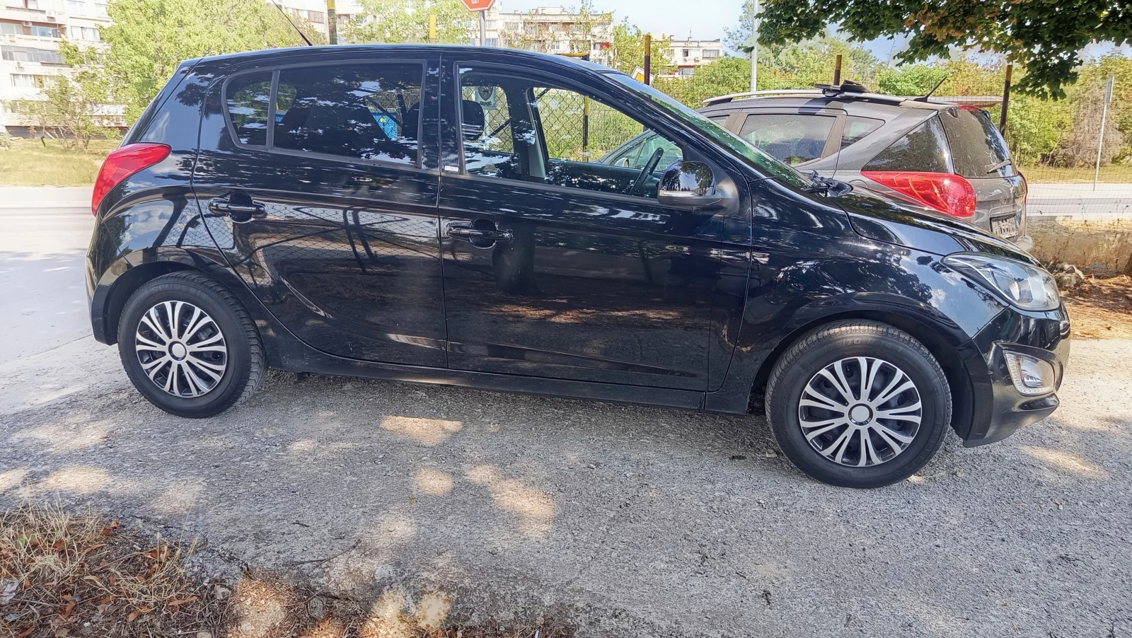 Hyundai I20 1.25 FACELIFT LED KLIMA 10400KM, снимка 5 - Автомобили и джипове - 55779663