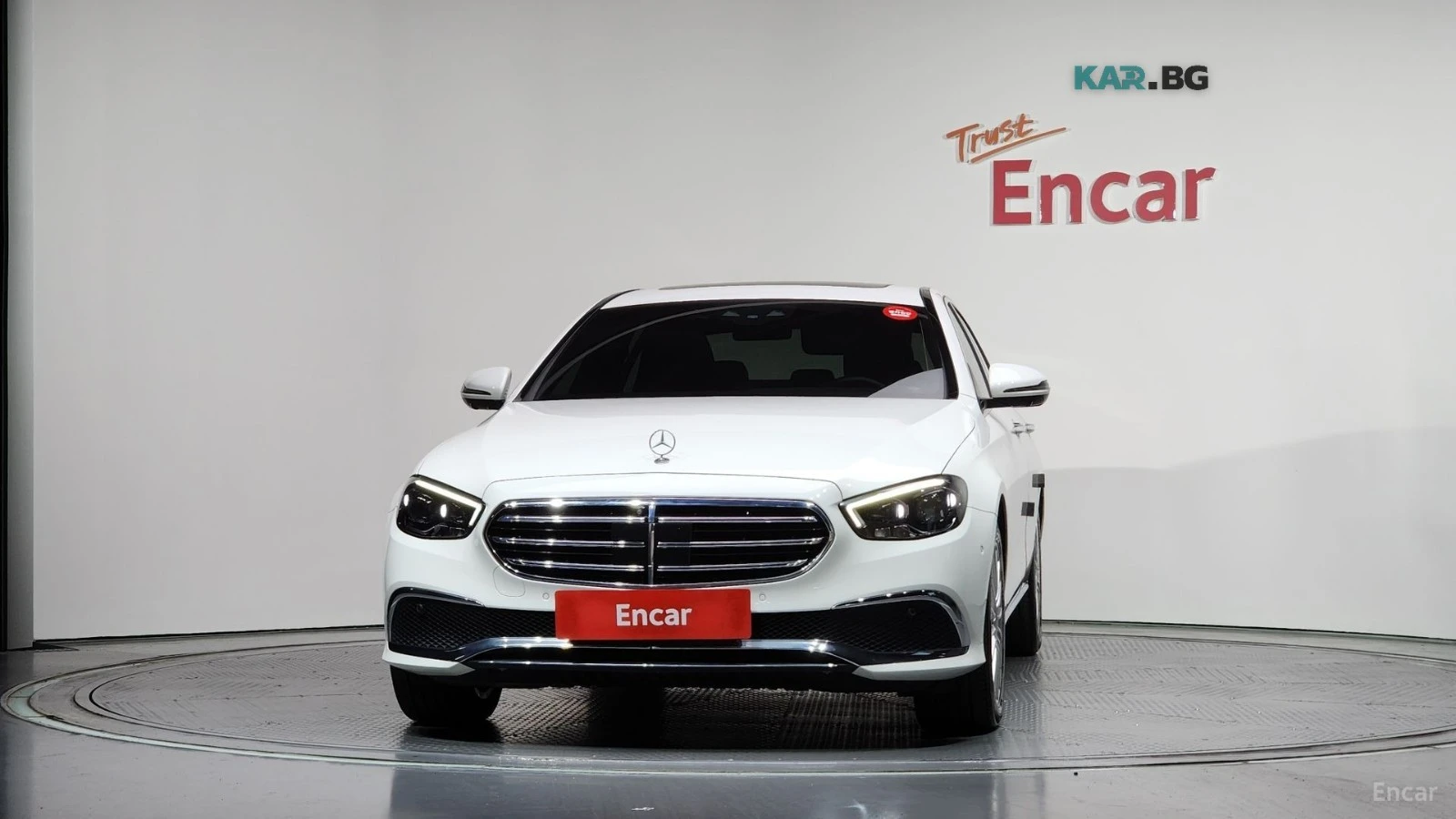 Mercedes-Benz E 220 4MATIC EXCLUSIVE* HUD* 360* КОЖА* ОБДУХ* НАВИ* ПАН, снимка 3 - Автомобили и джипове - 55834041