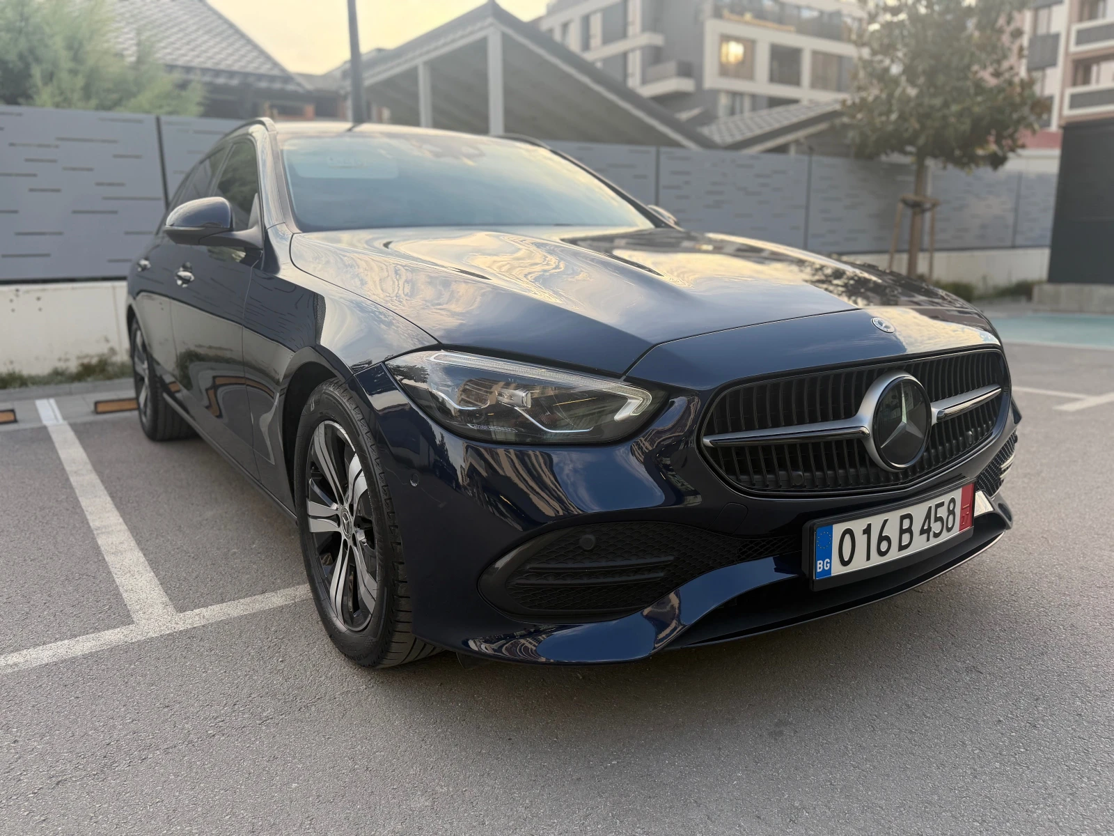 Mercedes-Benz C 220 MildHybrid ShadowLine 9G-Tronic LED DISTRONIC TOP, снимка 2 - Автомобили и джипове - 56144730