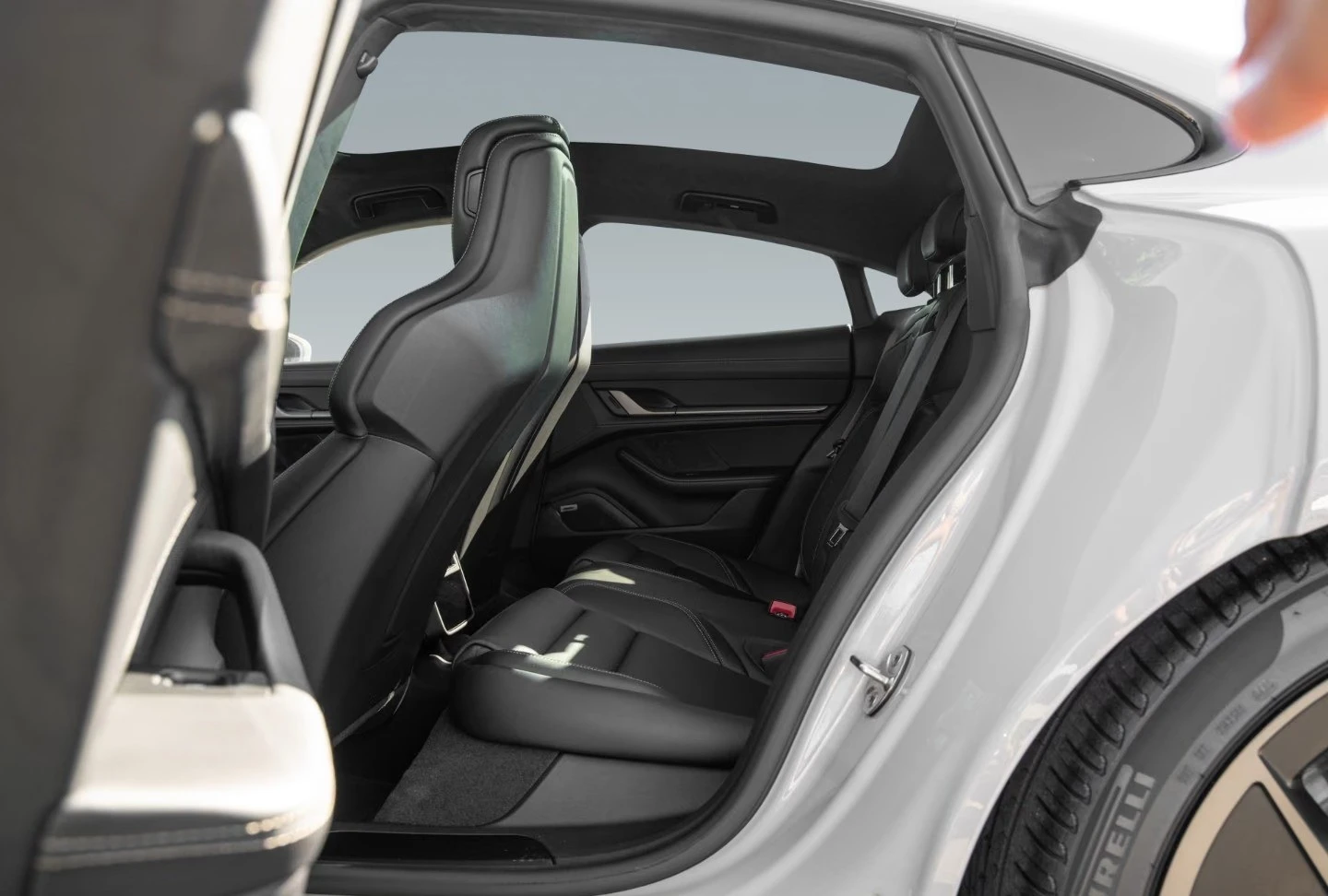 Porsche Taycan TURBO HEAD-UP BOSE PANORAMA 360-CAM | Mobile.bg � ����������� 15