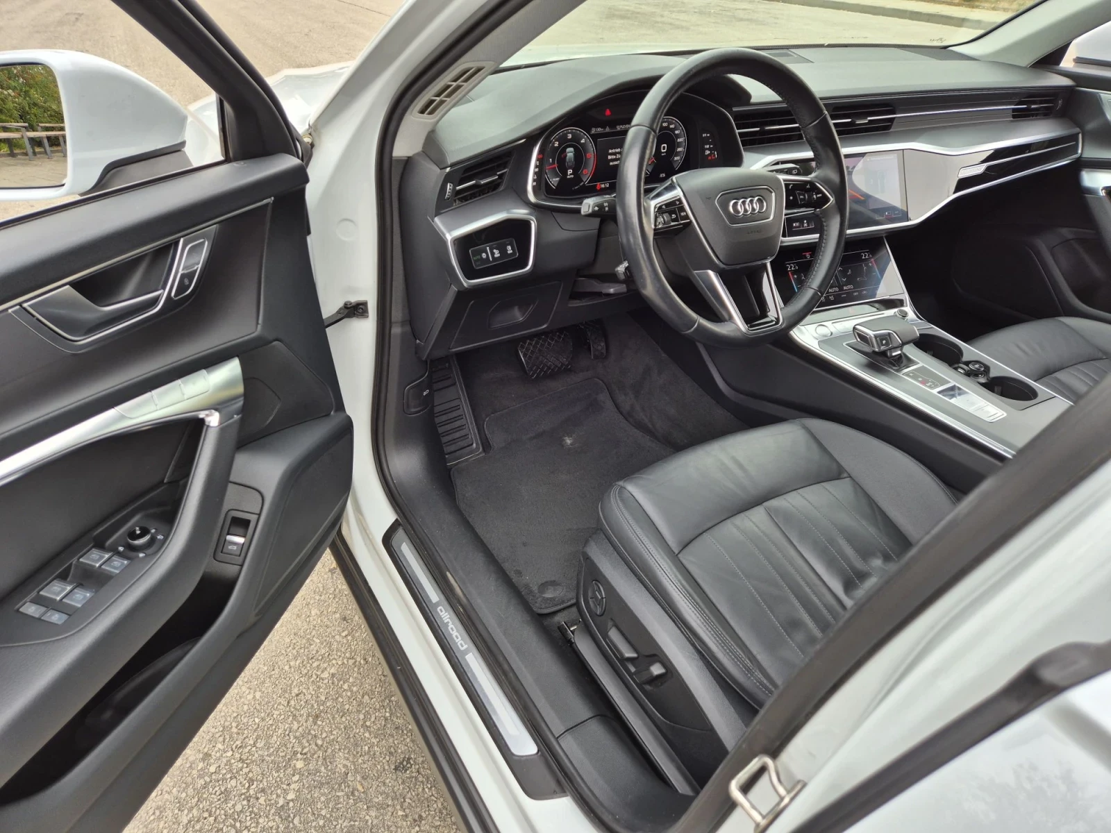 Audi A6 Allroad 45TDI Quattro Matrix Distr 360Камери, снимка 12 - Автомобили и джипове - 56522683