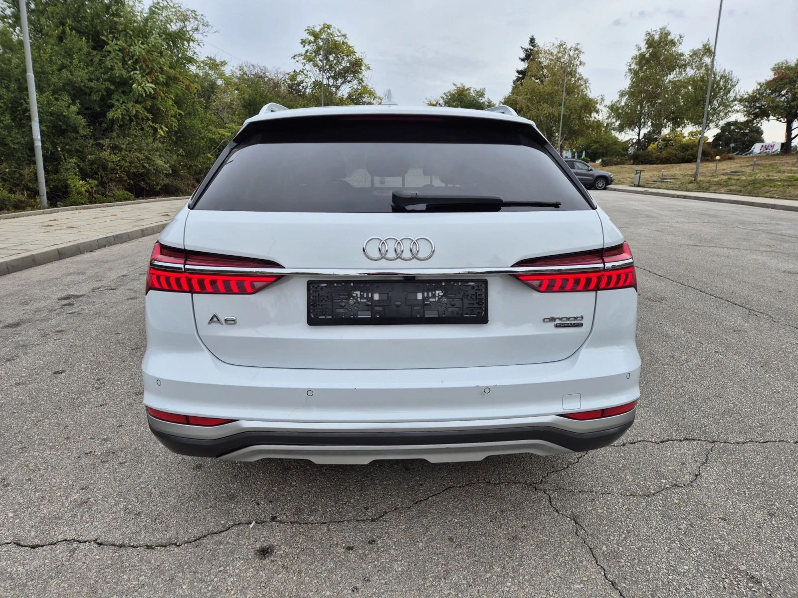 Audi A6 Allroad 45TDI Quattro Matrix Distr 360Камери, снимка 6 - Автомобили и джипове - 56522683