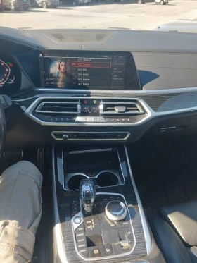 BMW X7 M50i* HEAD-UP * DISTRONIC * LASER * , снимка 9