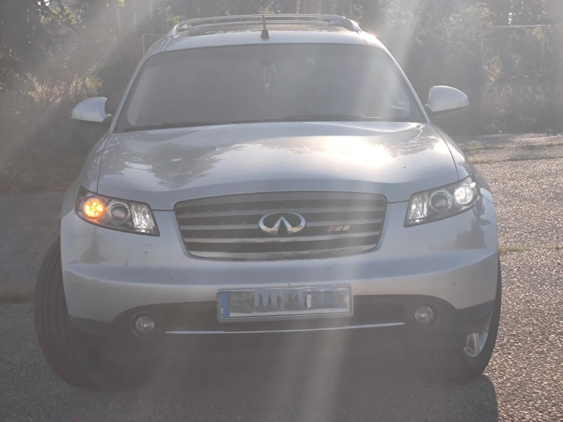 Infiniti Fx 35, снимка 8 - Автомобили и джипове - 46926039