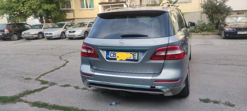 Mercedes-Benz ML 350 РЕАЛНИ КИЛОМЕТРИ!!! 3.5 Дизел АМГ пакет, снимка 1 - Автомобили и джипове - 47098378