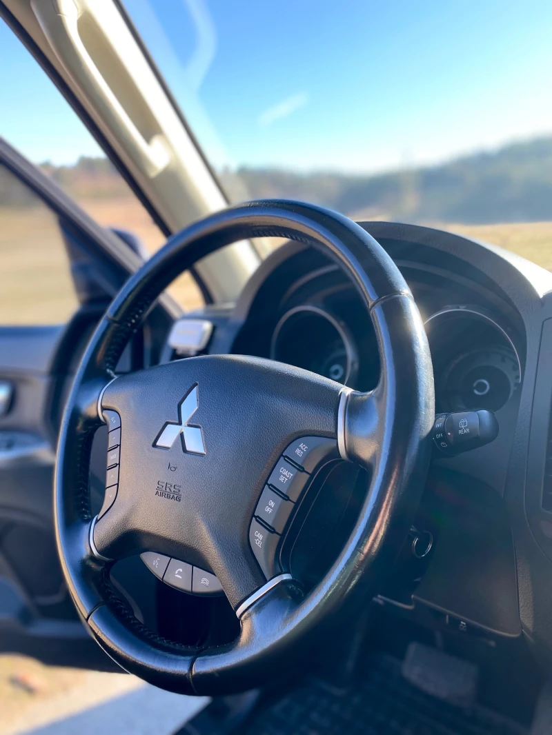 Mitsubishi Pajero 3.2D, снимка 7 - Автомобили и джипове - 52573582