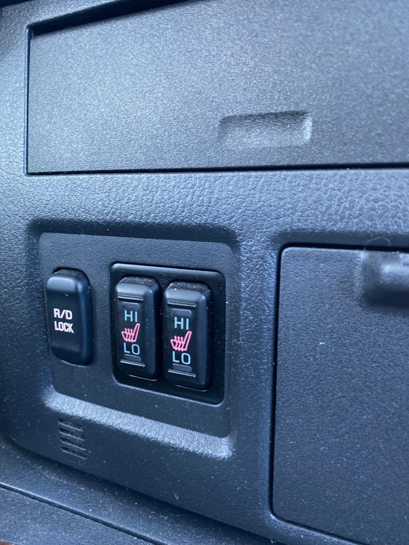 Mitsubishi Pajero 3.2D, снимка 11 - Автомобили и джипове - 52573582