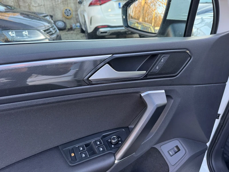 VW Tiguan TDI* DSG* 4motion* Highline, снимка 10 - Автомобили и джипове - 52666891