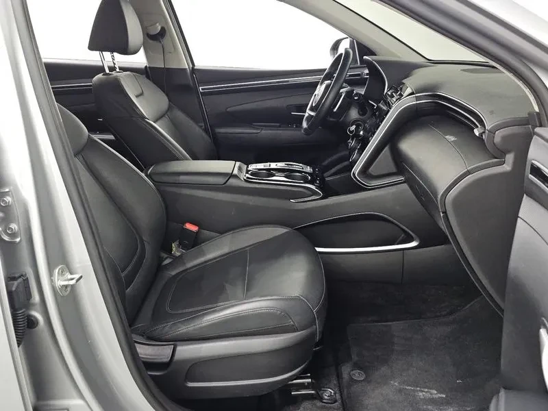 Hyundai Tucson (Nx4) Diesel 2.0 2Wd Modern, снимка 11 - Автомобили и джипове - 54998919