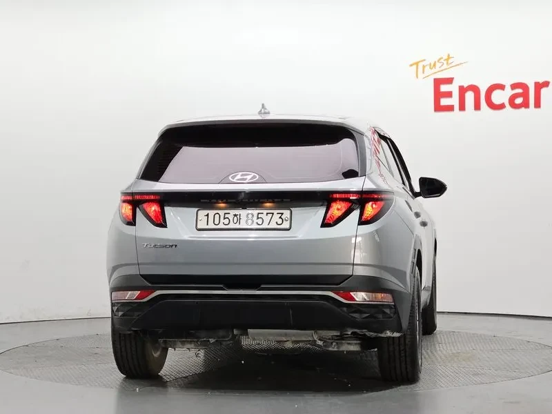 Hyundai Tucson (Nx4) Diesel 2.0 2Wd Modern, снимка 4 - Автомобили и джипове - 54998919