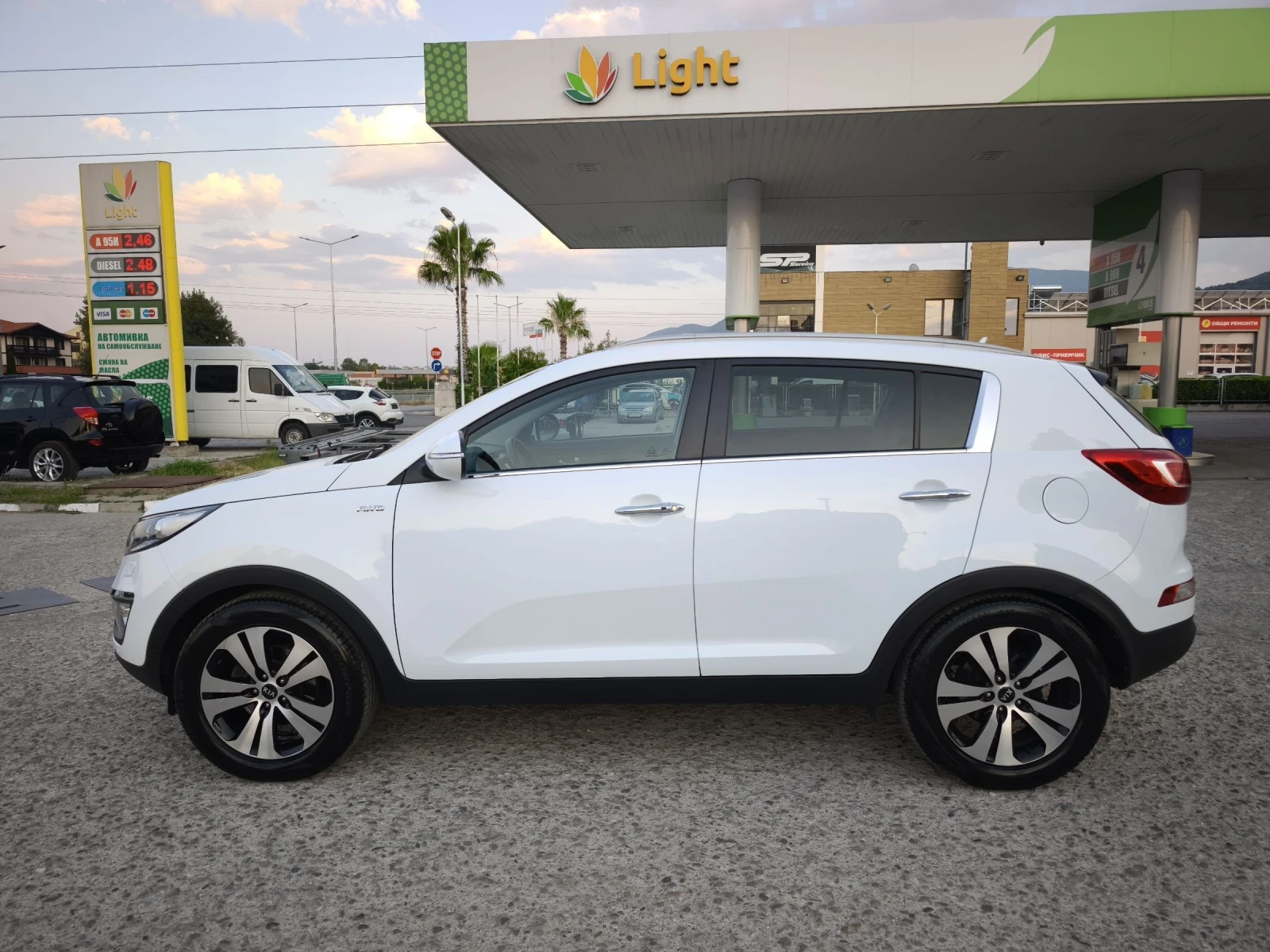Kia Sportage 2.0CRDI 4X4 185kc EXCLUSIVE FULL SERVICE IN KIA  - изображение 6