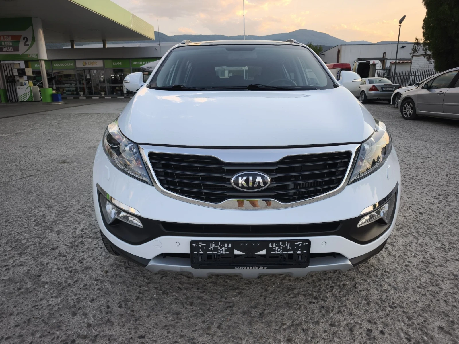 Kia Sportage 2.0CRDI 4X4 185kc EXCLUSIVE FULL SERVICE IN KIA  - изображение 2