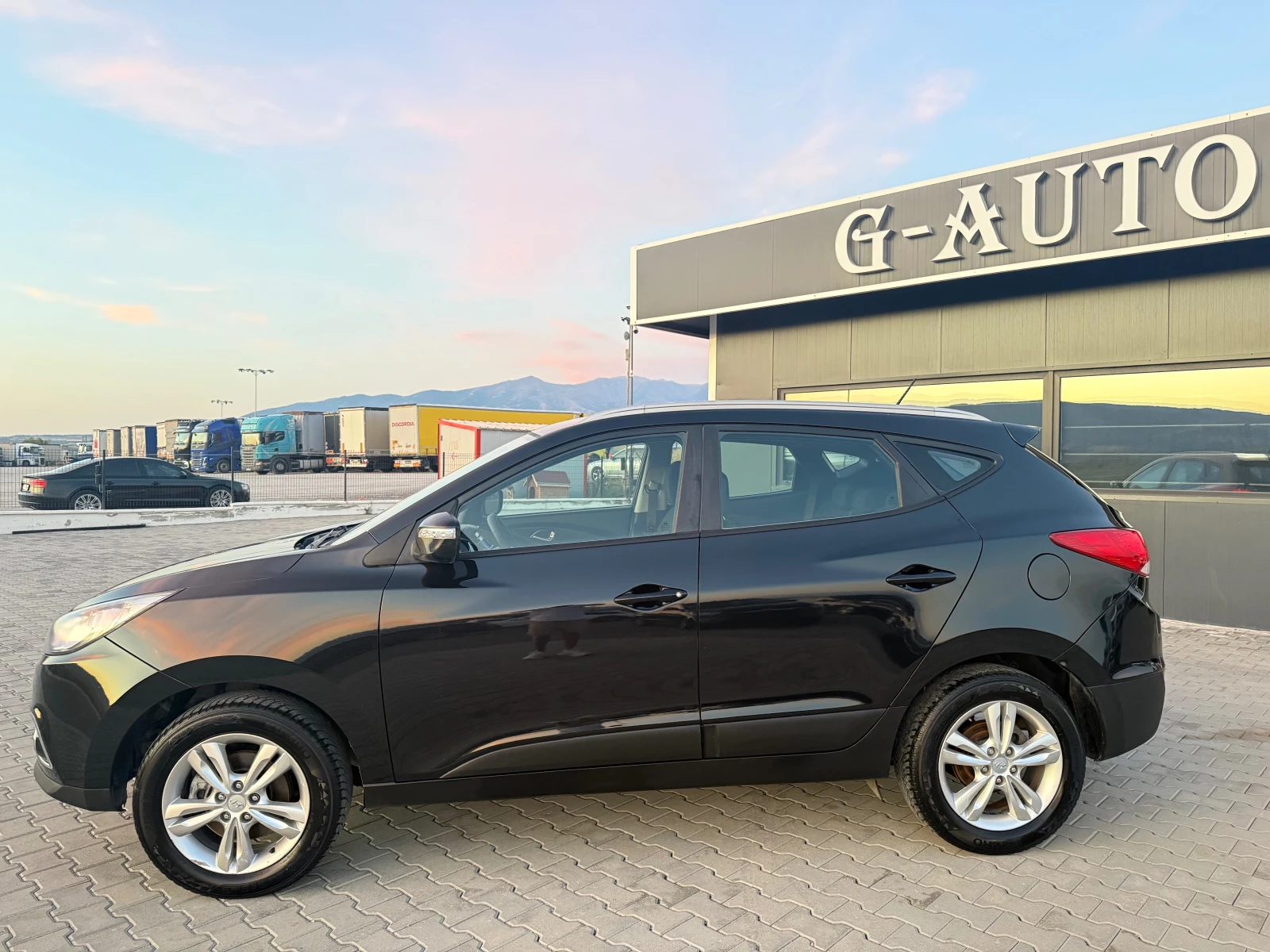 Hyundai IX35 2.0crdi Лизинг 3870 лв - изображение 9