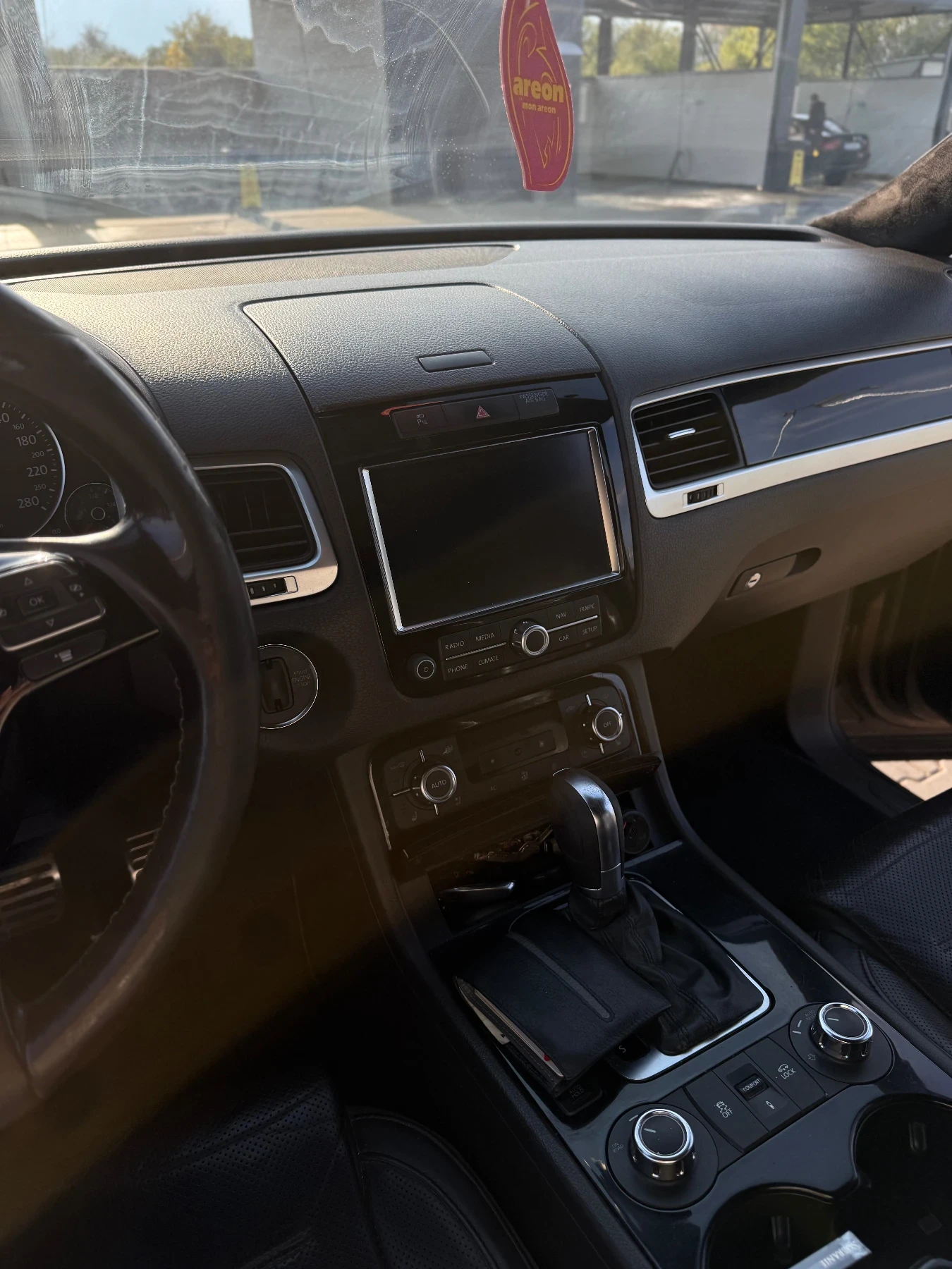 VW Touareg 4.2(340.)Navi/Koja/Cam360 | Mobile.bg   7