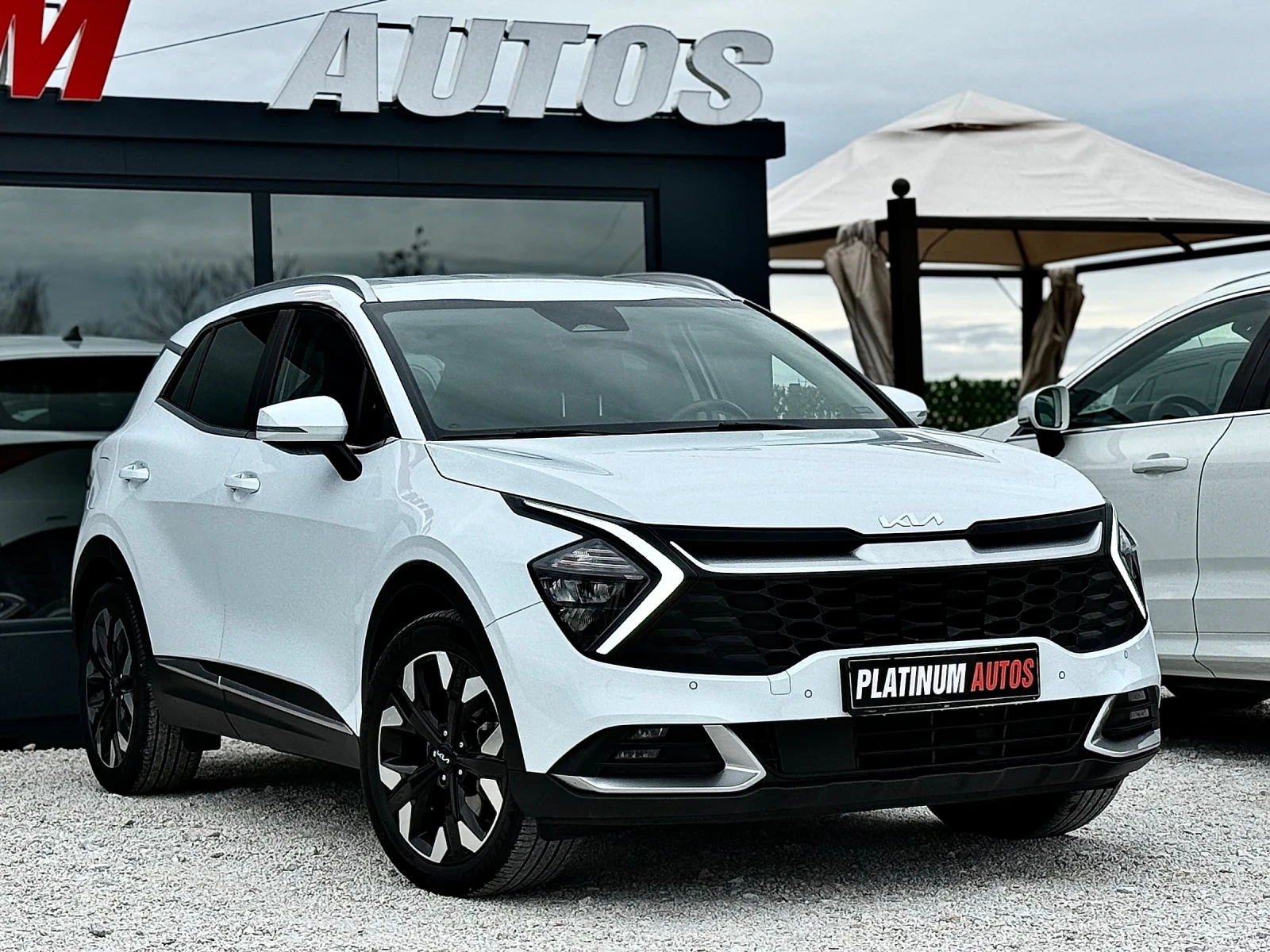 Kia Sportage 50.000km Plug-in-Hybrid 4x4 , снимка 4 - Автомобили и джипове - 52434044