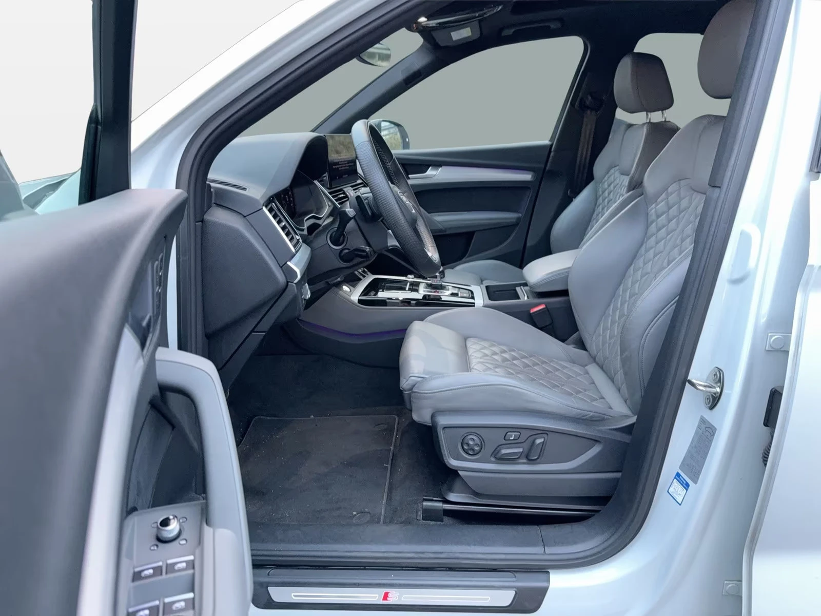 Audi Q5 55TFSI/367HP/S-LINE/PANO/360/B&O/MATRIX/DIGI/702g - изображение 9