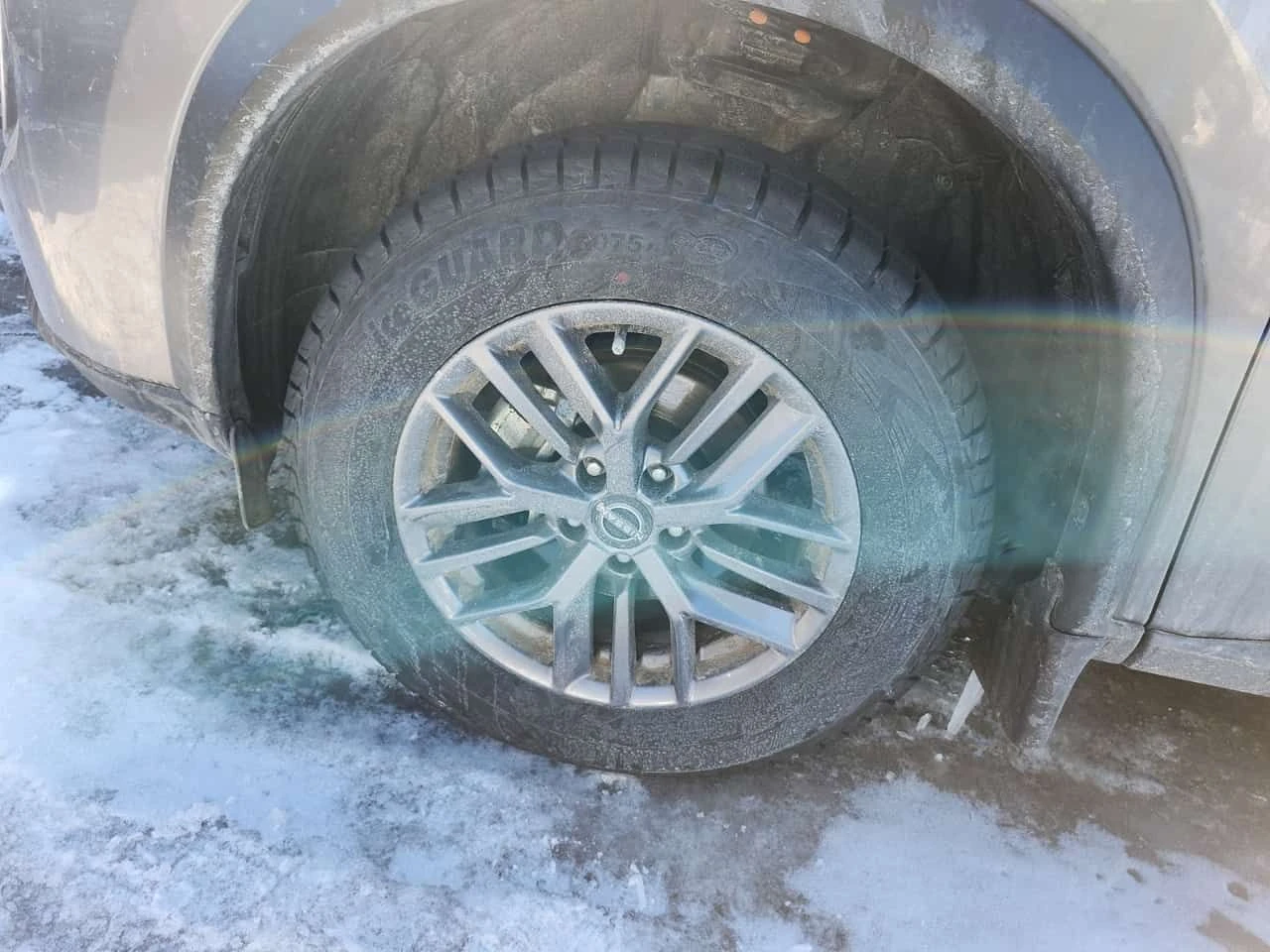 Nissan Rogue  S /CARFAX / 2 Ключа/ + 4 Гуми, снимка 17 - Автомобили и джипове - 53714456