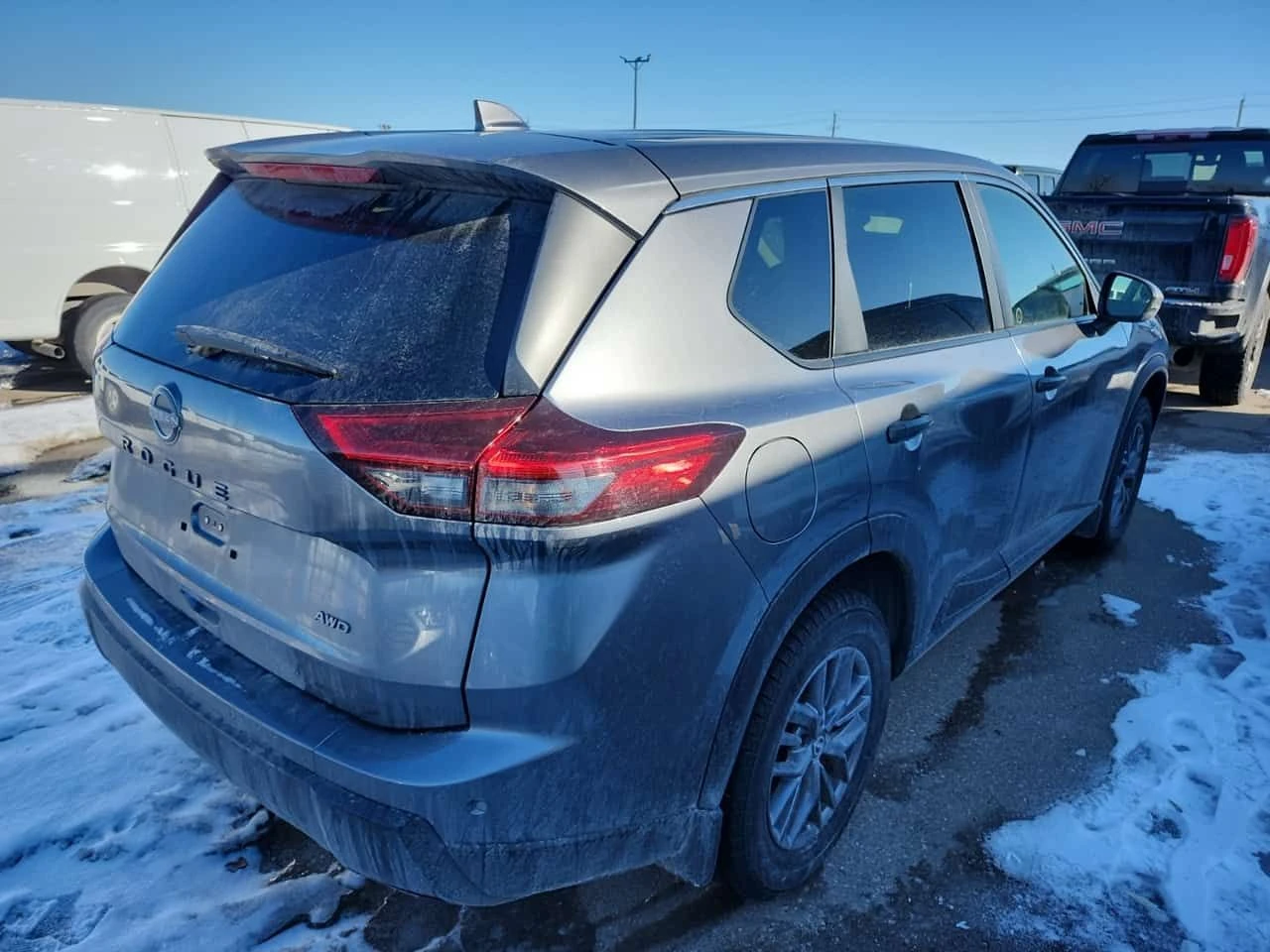 Nissan Rogue  S /CARFAX / 2 Ключа/ + 4 Гуми - изображение 3