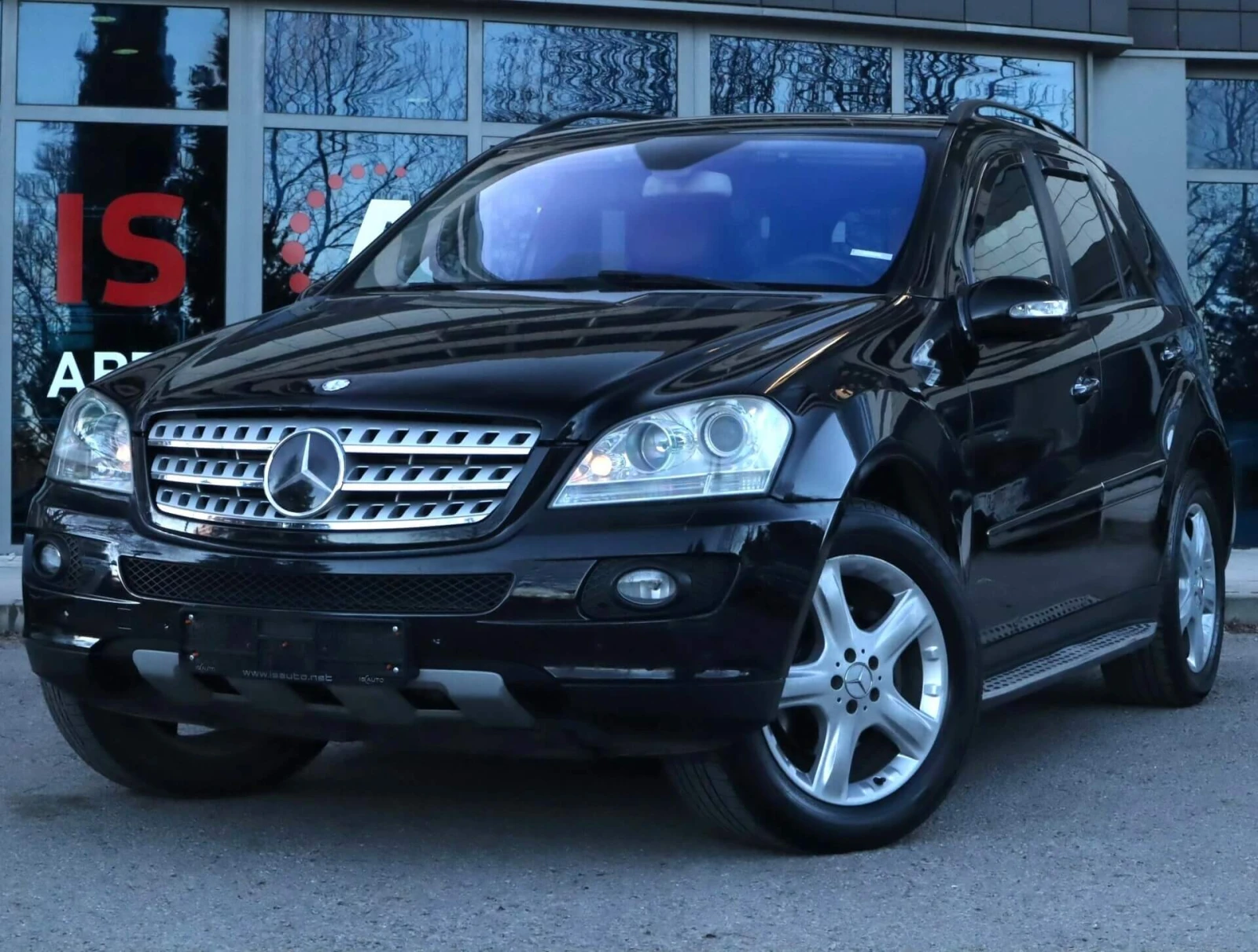 Mercedes-Benz ML 320 4Matic/Kамера/PDC/Harman Kardon/DSR/AirMatic/