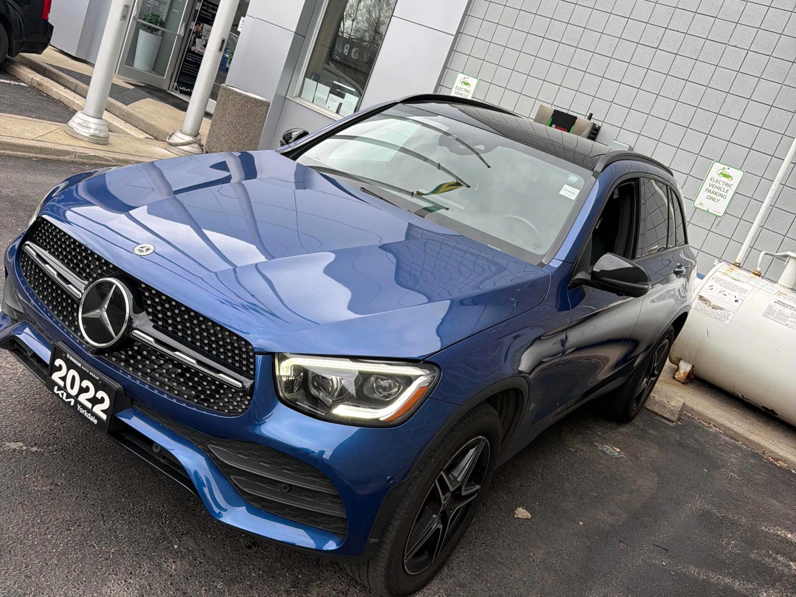 Mercedes-Benz GLC 300  * * CARFAX * * АВТО КРЕДИТ * * 
