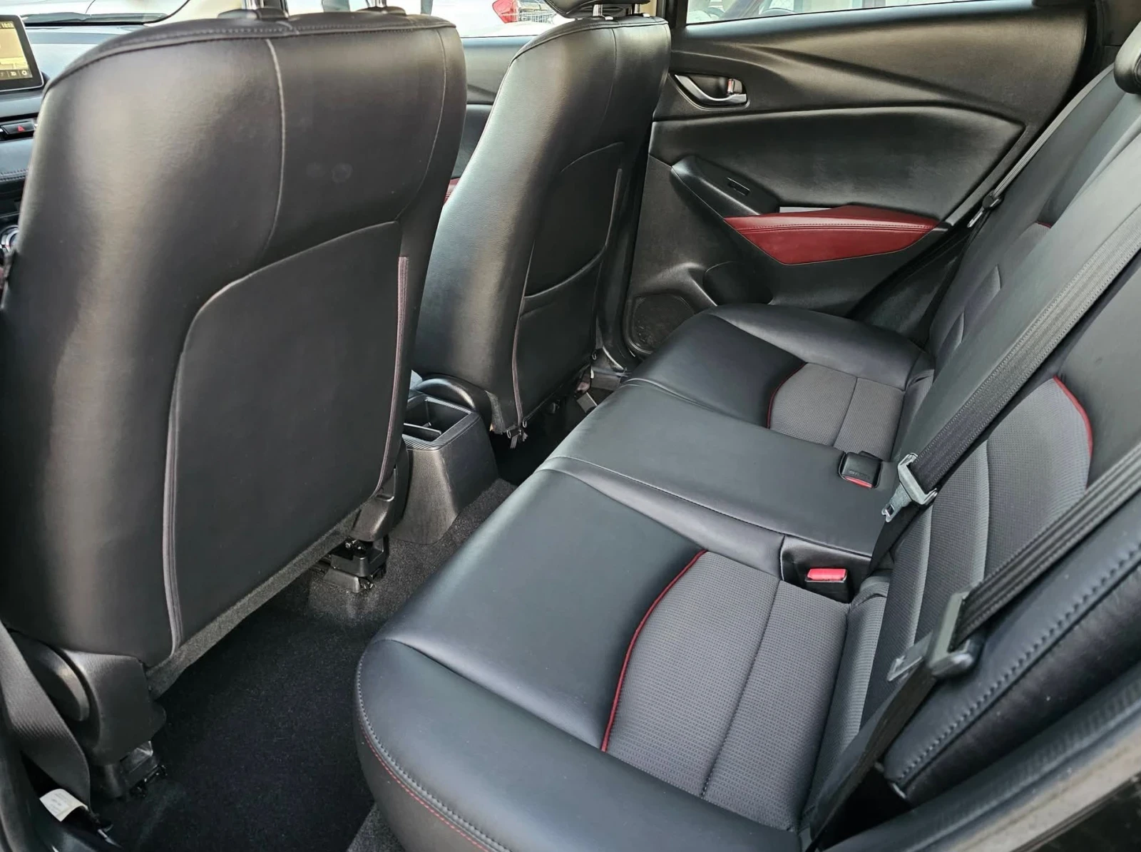 Mazda CX-3 1.5D, 105�.�., 4�4, ���������  | Mobile.bg � ����������� 10