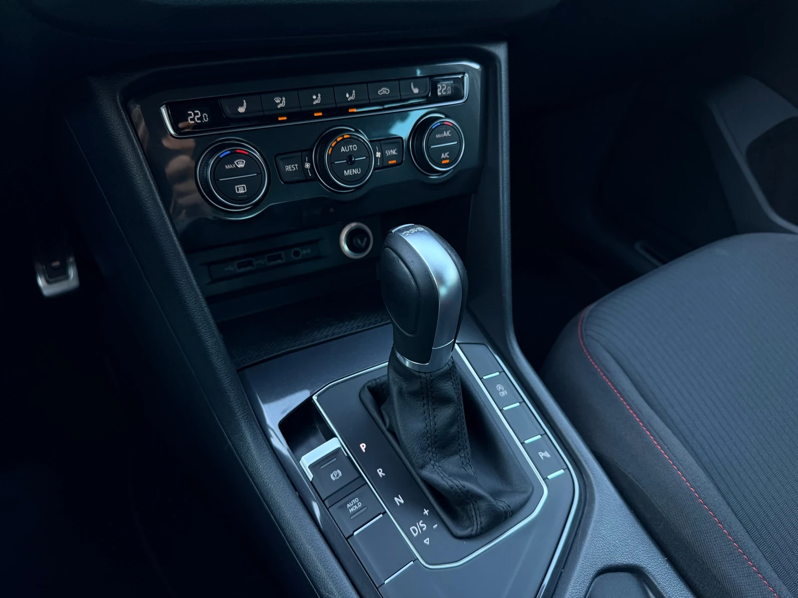 VW Tiguan 2.0TDI DSG R-Line Sound Distronic NAVI Touch Pearl | Mobile.bg � ����������� 10