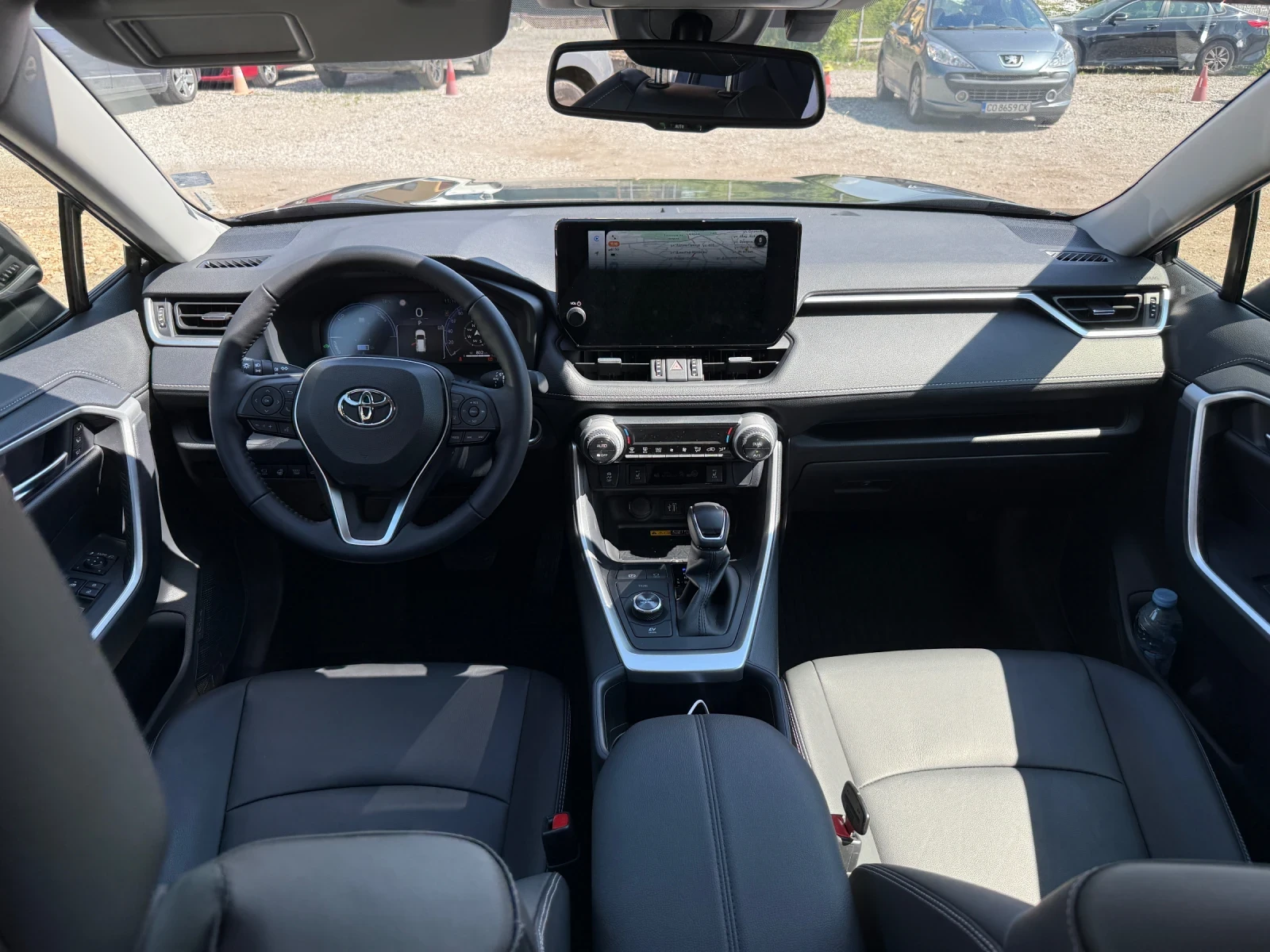 Toyota Rav4 Luxury, снимка 6 - Автомобили и джипове - 54496956