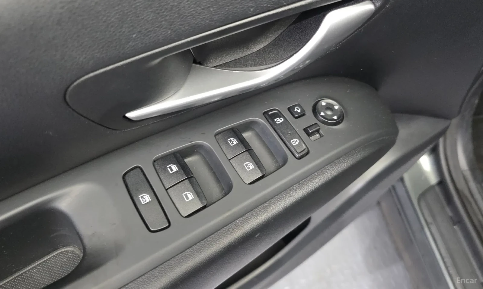 Hyundai Tucson, снимка 13 - Автомобили и джипове - 55193439