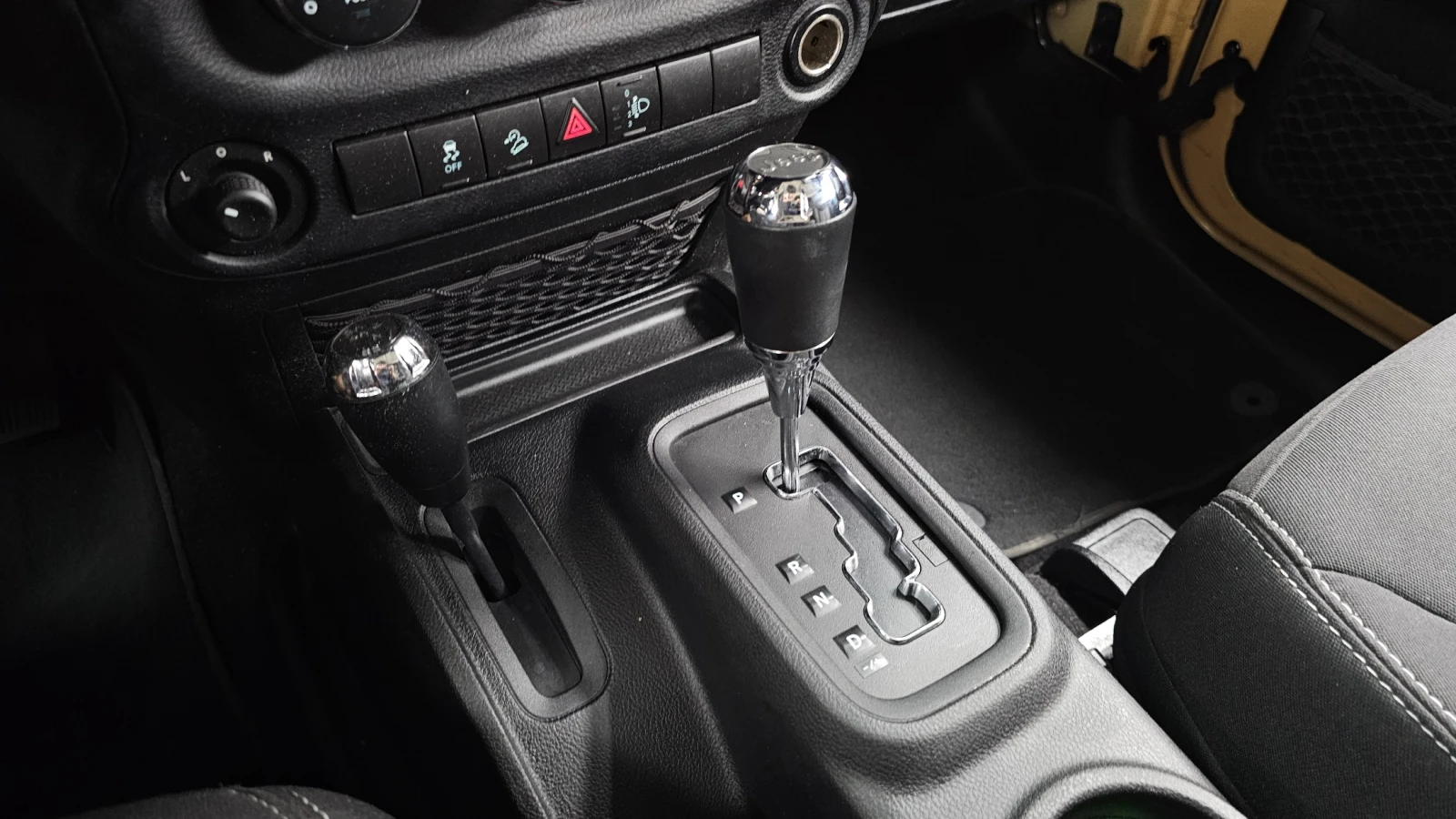 Jeep Wrangler 2.8* КРАЙНА ЦЕНА, снимка 9 - Автомобили и джипове - 55348541