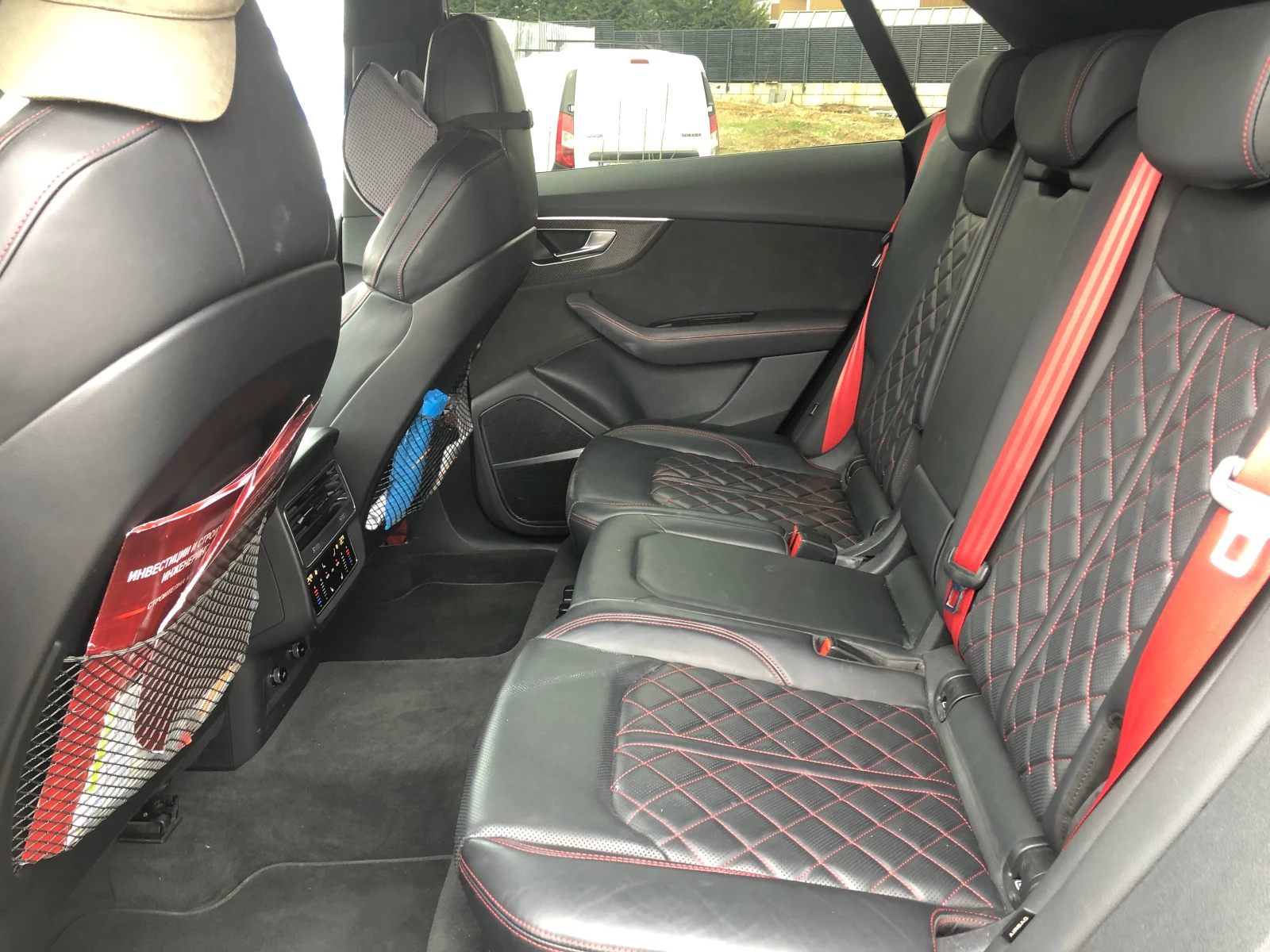 Audi SQ8 Quattro 4.0L TFSI, снимка 17 - Автомобили и джипове - 55405651