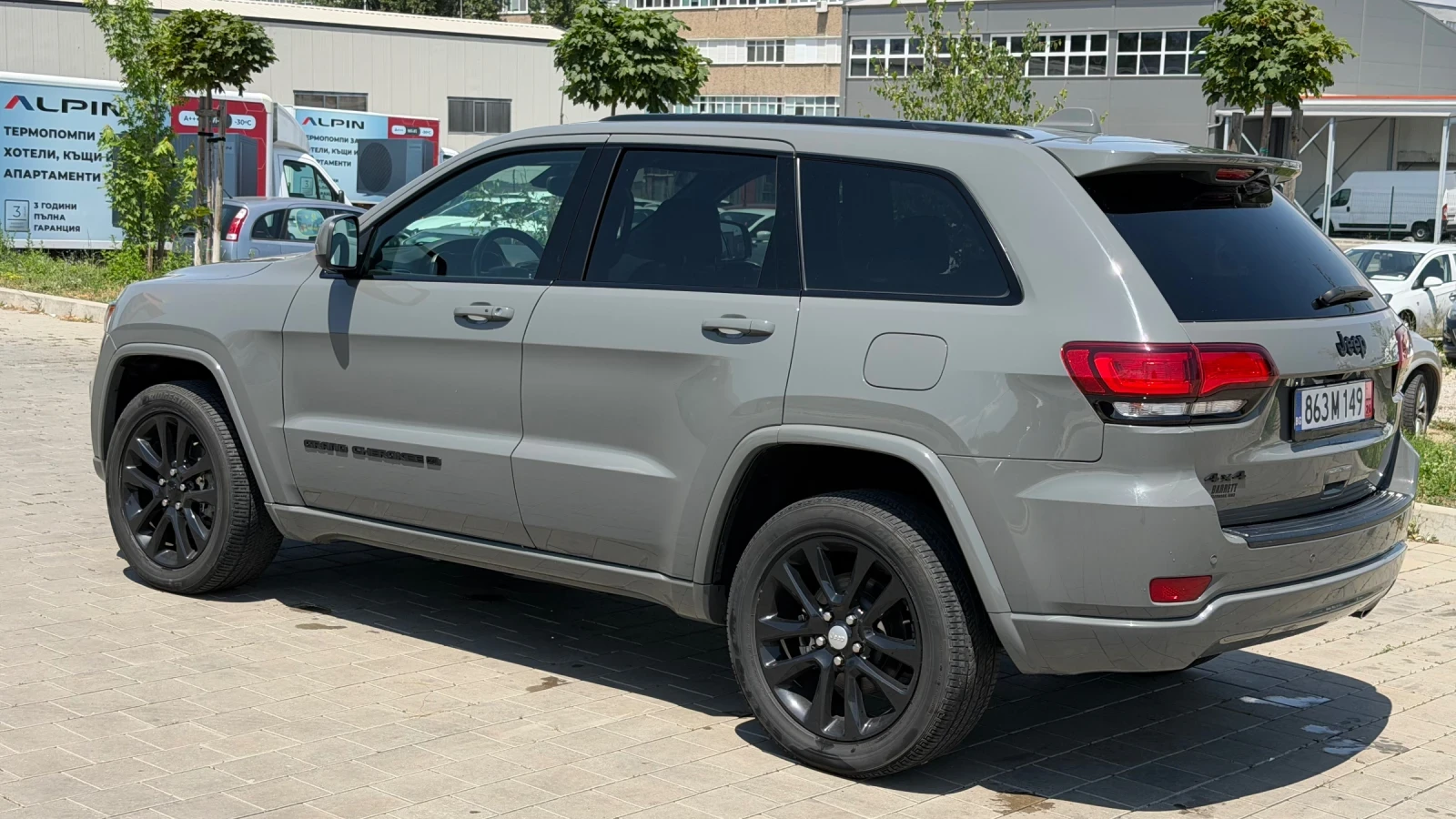 Jeep Grand cherokee, снимка 15 - Автомобили и джипове - 55452322