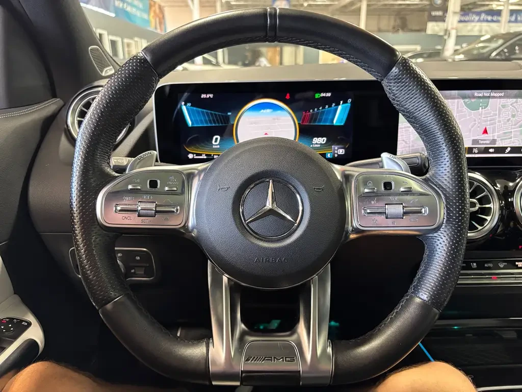 Mercedes-Benz GLA 45 AMG 35 AMG | Burmester| Multibeam| AMBIENT| , снимка 15 - Автомобили и джипове - 55646587