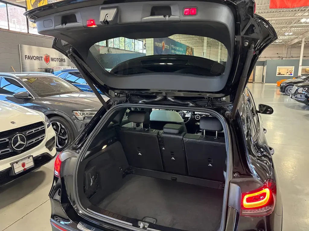 Mercedes-Benz GLA 45 AMG 35 AMG | Burmester| Multibeam| AMBIENT| , снимка 7 - Автомобили и джипове - 55646587