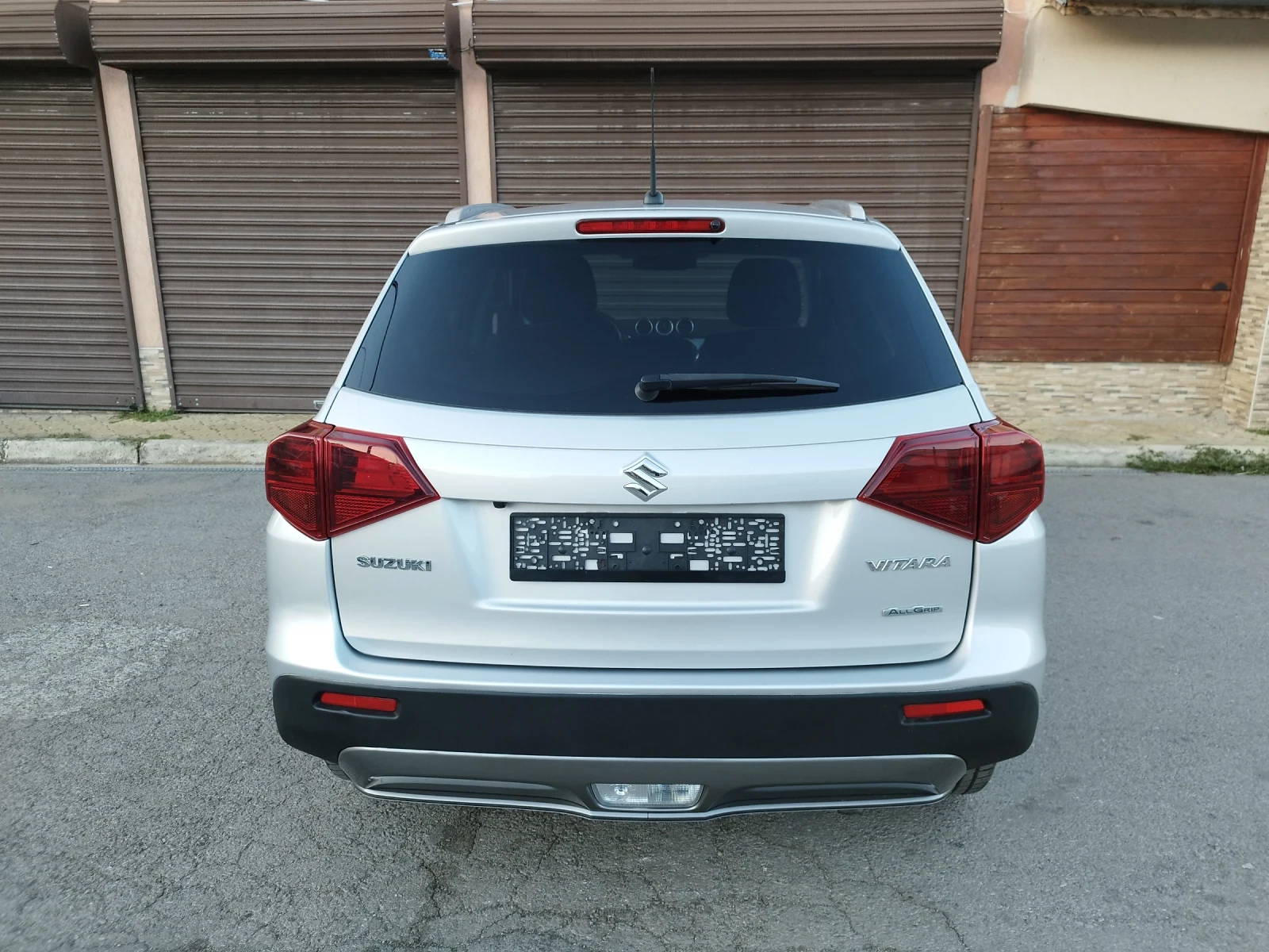 Suzuki Vitara 1.0, * ALLGRIP* , 4X4, GAZ, * 101000* km. ЛИЗИНГ , снимка 5 - Автомобили и джипове - 55990094