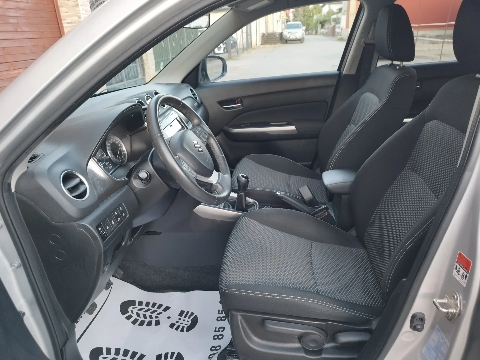 Suzuki Vitara 1.0, * ALLGRIP* , 4X4, GAZ, * 101000* km. ЛИЗИНГ , снимка 9 - Автомобили и джипове - 55990094