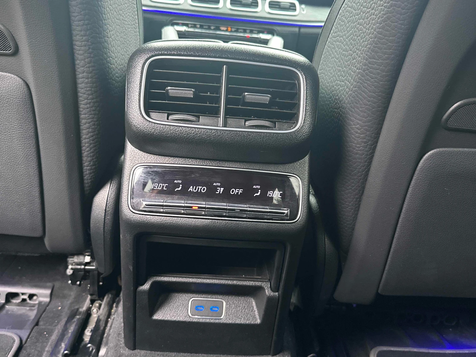 Mercedes-Benz GLS 450 * CARFAX * ОПЦИЯ ЗА ФИНАНСИРАНЕ, снимка 15 - Автомобили и джипове - 56156299