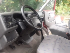 VW T4 2, 5 TDI CARAVELLE, КЛИМАТИК , снимка 12