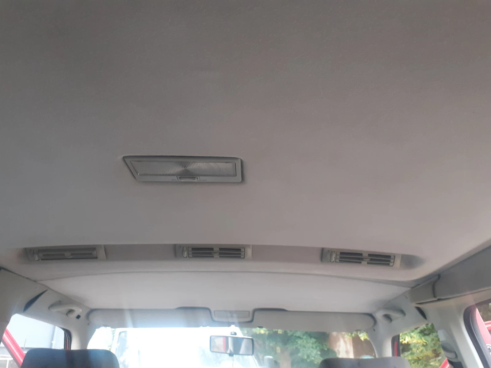 VW T4 2, 5 TDI CARAVELLE, КЛИМАТИК , снимка 10 - Бусове и автобуси - 53568870